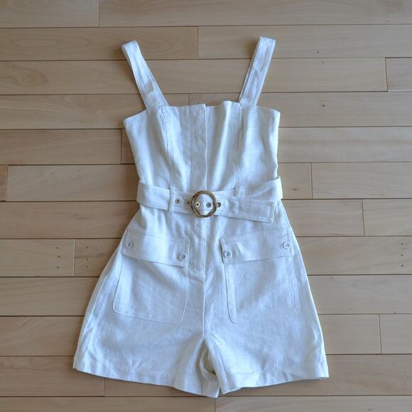 House of Harlow 1960 Pants - House of Harlow Romper with Belt Size 2 Cream Color